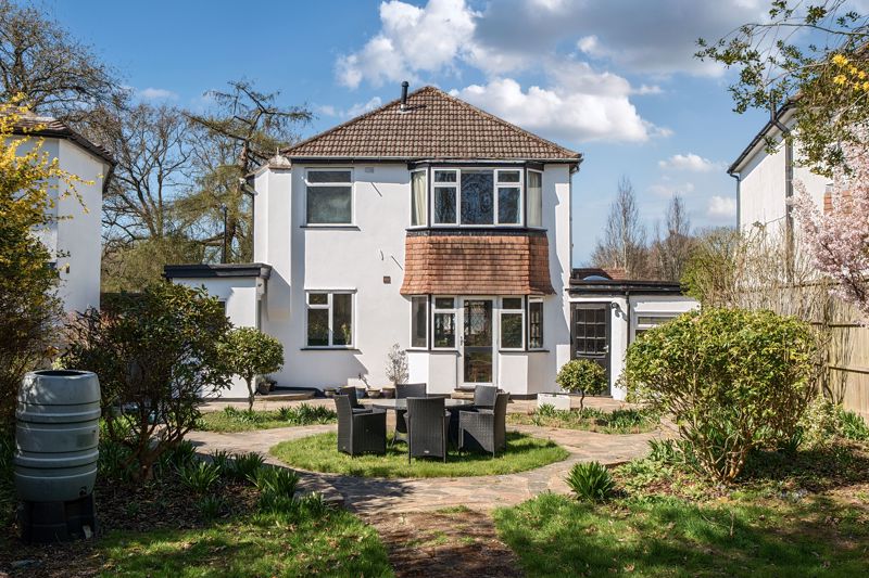 Rear- click for photo gallery